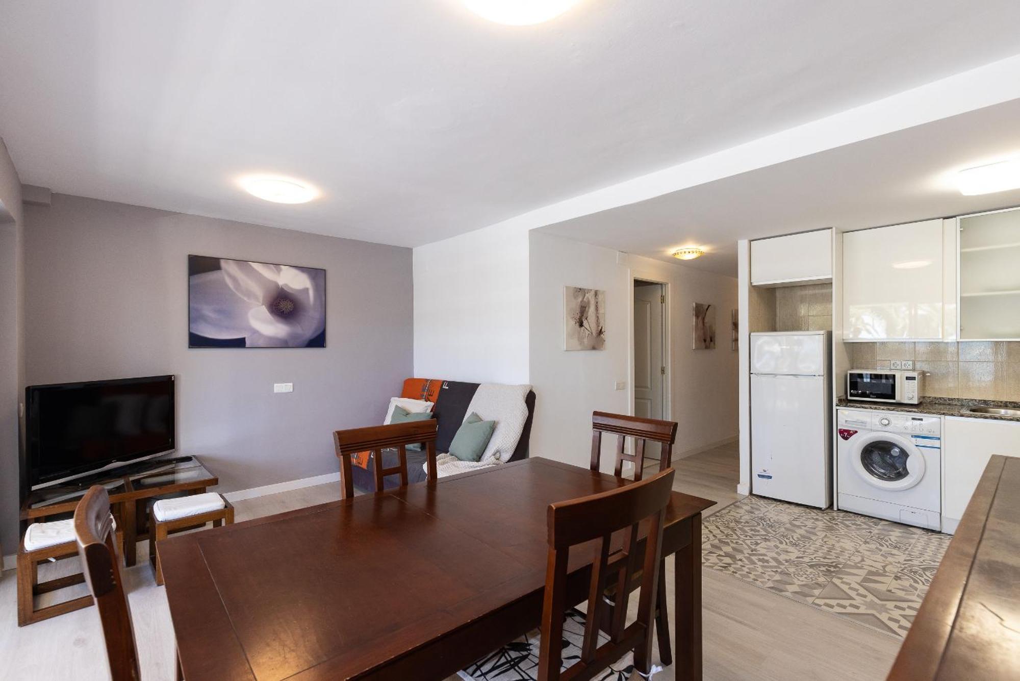 Uhc Rodas Apartments Салоу Номер фото